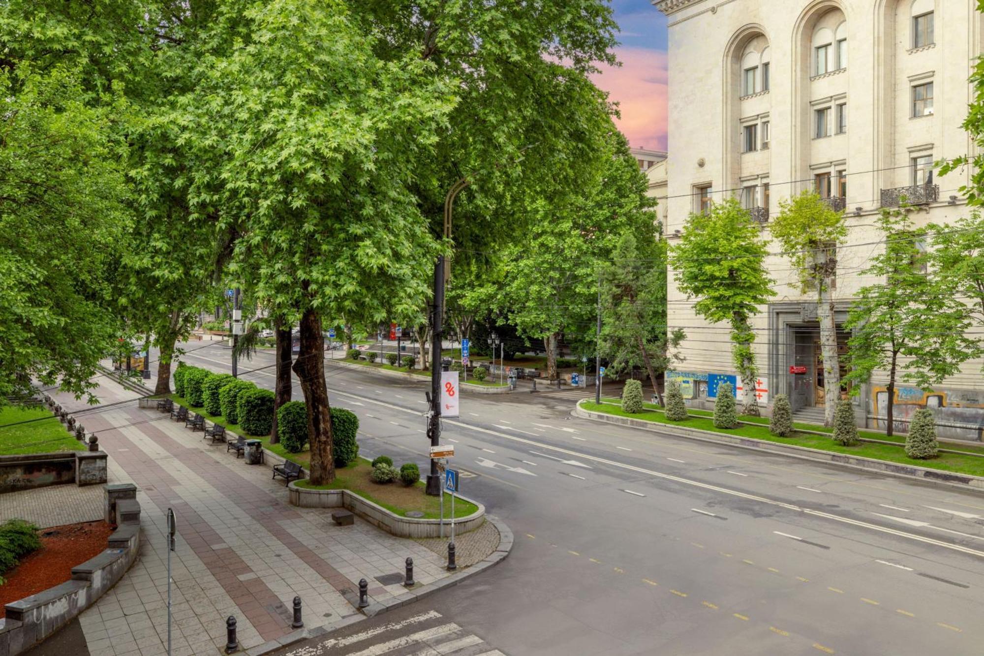 Tbilisi Marriott Hotel Exteriör bild